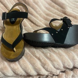Black leather sandals